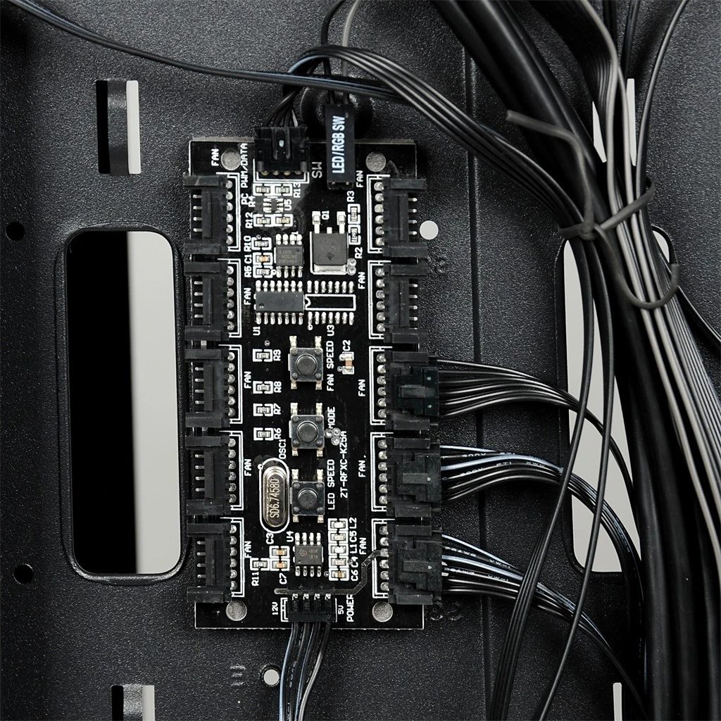 Kasë ENCLOSURE I-BOX CHIRON ZH68, e zezë Kasë ENCLOSURE I-BOX CHIRON ZH68, e zezë