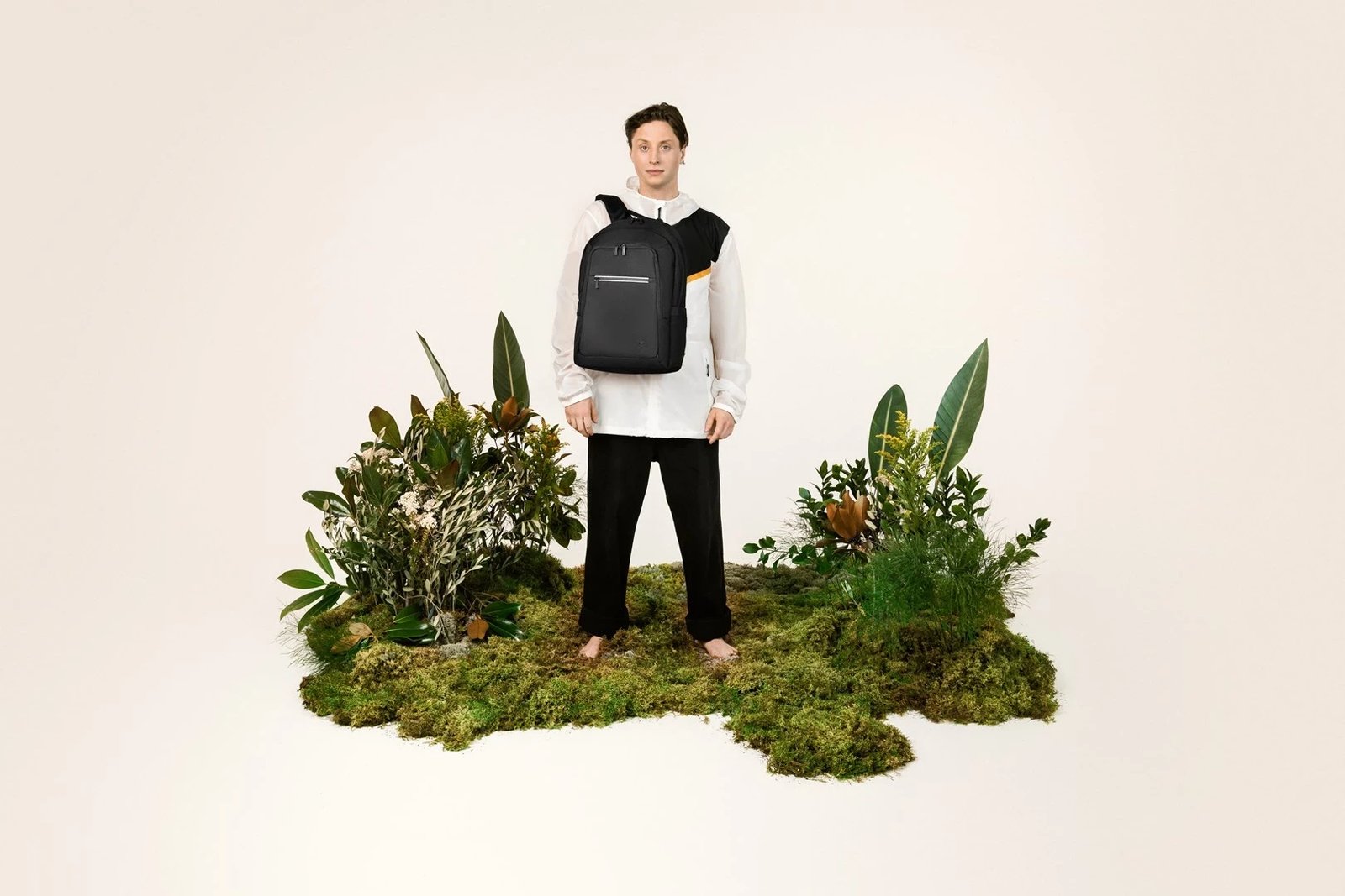 Çantë shpine për laptop RIVACASE, 7569 Alpendorf ECO, gri