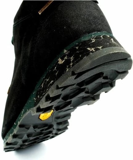 Atlete trekking për meshkuj Aku, të zeza