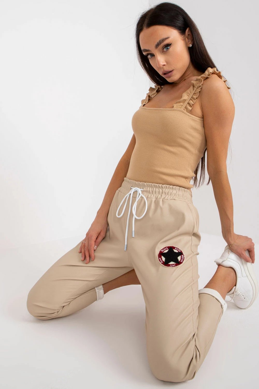 Pantallona femra Italy Moda 166989, bezhë