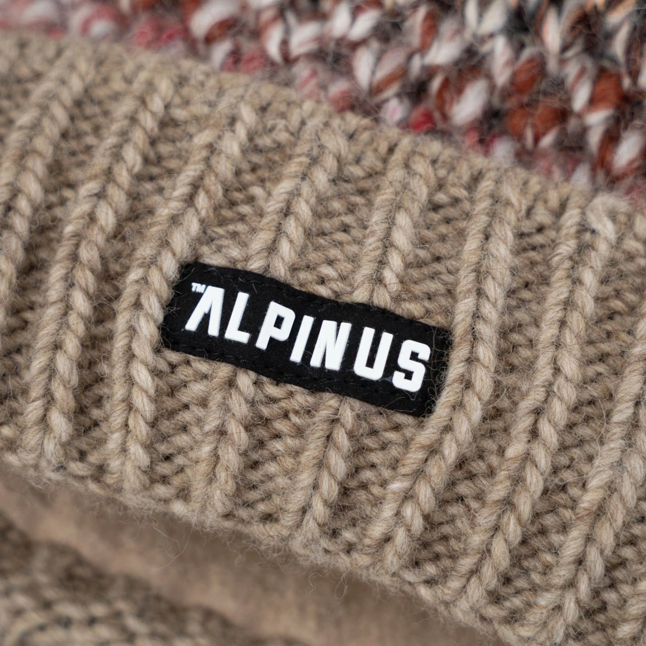 Kapelë dimri për femra Alpinus, bezhë