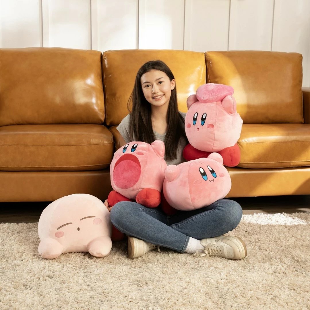 Lodër pelushi TOMY Club Mocchi-Mocchi Suya Suya Sleeping Friend Kirby, 38 cm, shumëngjyrëshe