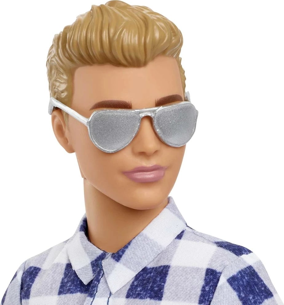 Kukull lodër Ken Barbie Dreamhouse Adventures me aksesorë kampingu, MATTEL HHR66, shumëngjyrëshe