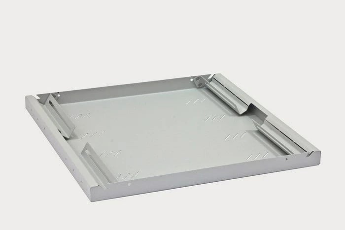 Raft Triton me perforim, 1U, 250mm, Krem