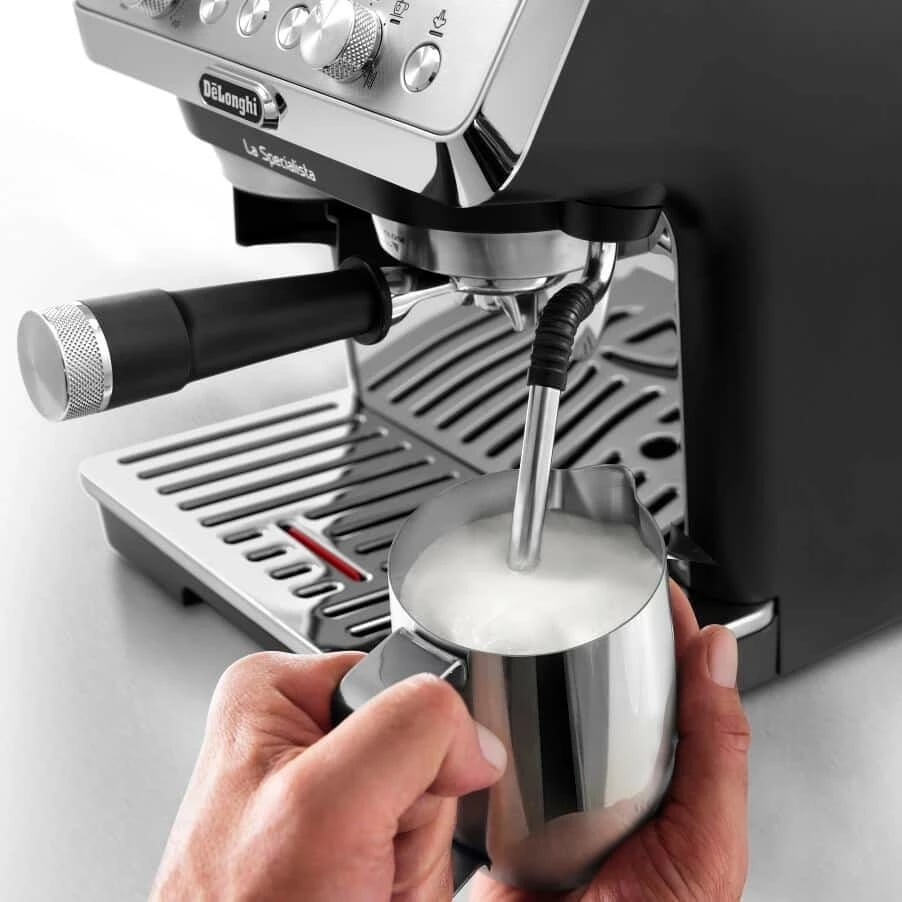Makine kafeje DeLonghi La Specialista Arte, e zezë
