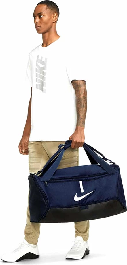 Çantë sportive Nike për të dy gjinitë, navy