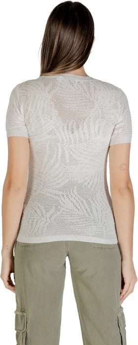Maicë Desigual femra e bardhë