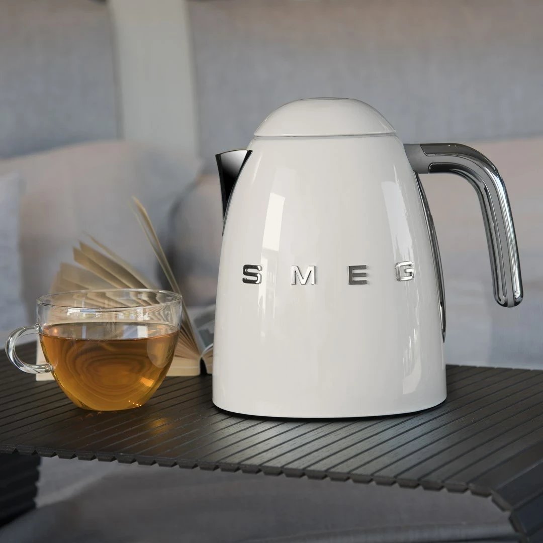 Ibrik elektrik SMEG KLF04CREU, 1.7L, krem