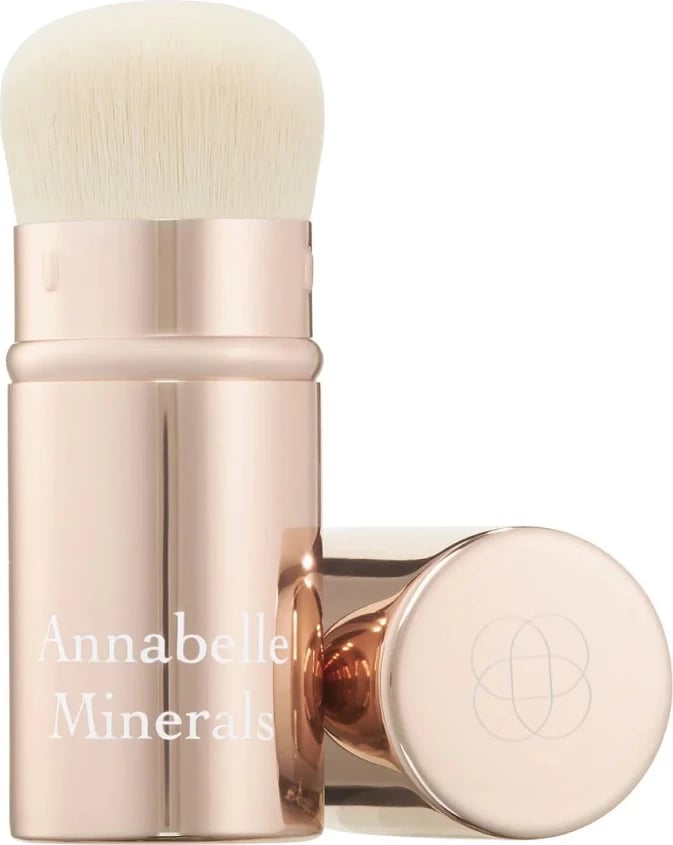 Furçë për fondatinë Annabelle Minerals Short Top për femra, 1 copë