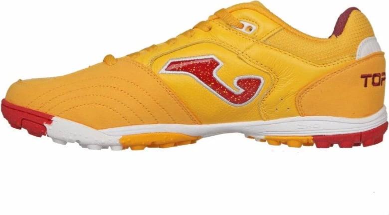 Atlete futbolli për meshkuj Joma, të verdha