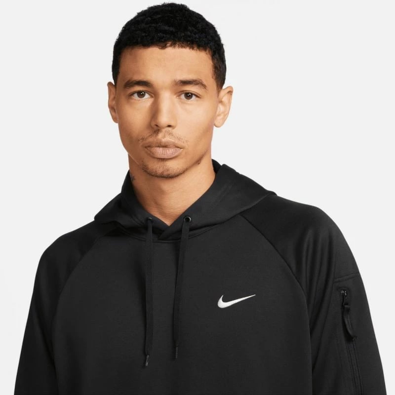 Duks për meshkuj Nike, i zi