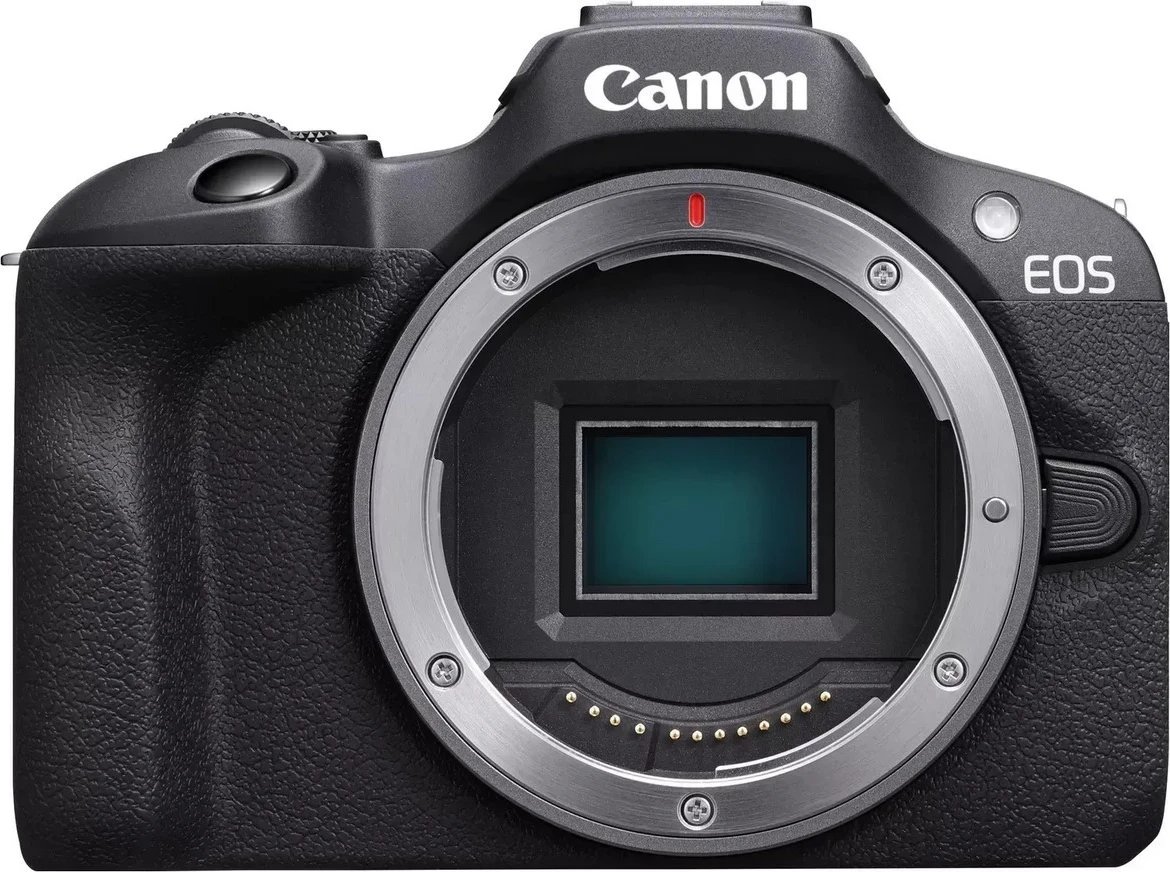 Aparat fotografik Canon EOS R100, me objektiv RF-S 18-45mm IS STM dhe RF-S 55-210mm IS STM, i zi