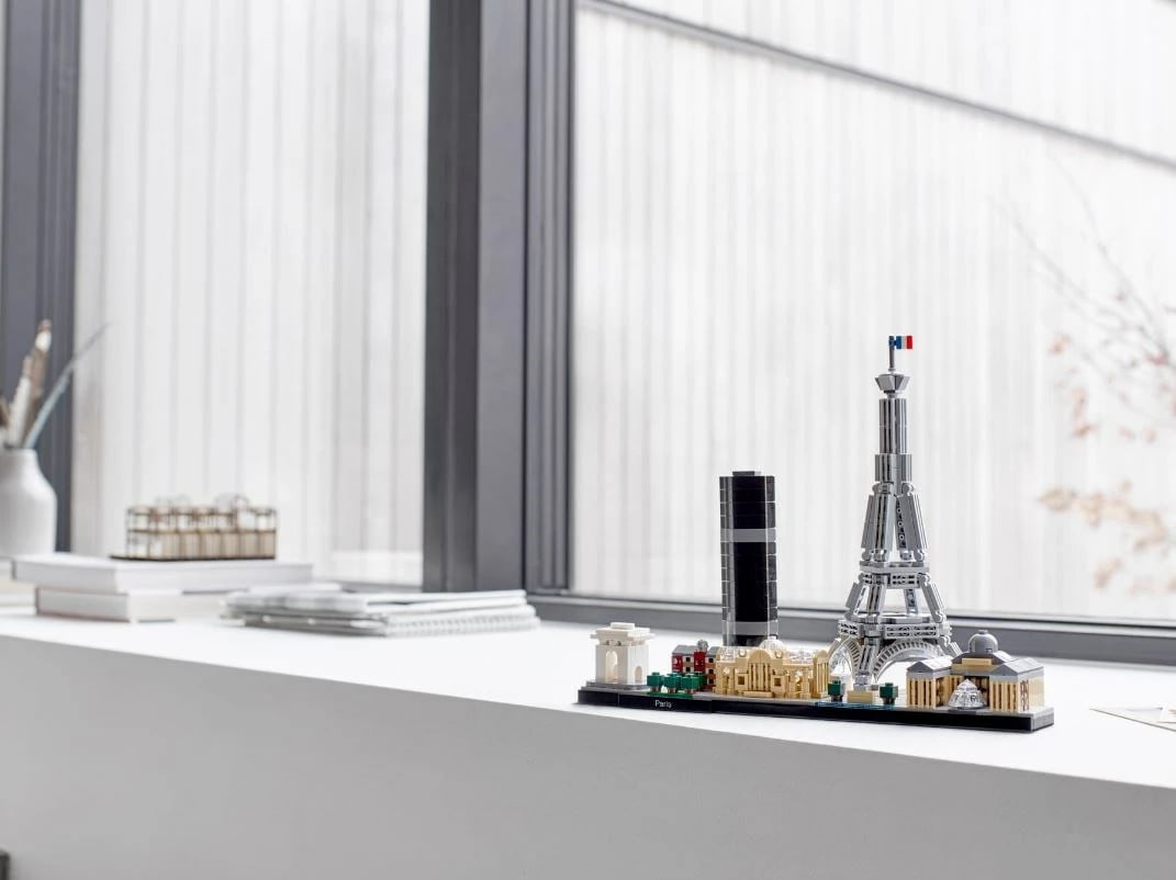 Set LEGO Architecture Paris 21044, 649 pjesë