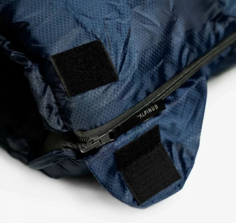 Thes gjumi Alpinus, për meshkuj dhe femra, ngjyrë e kaltër