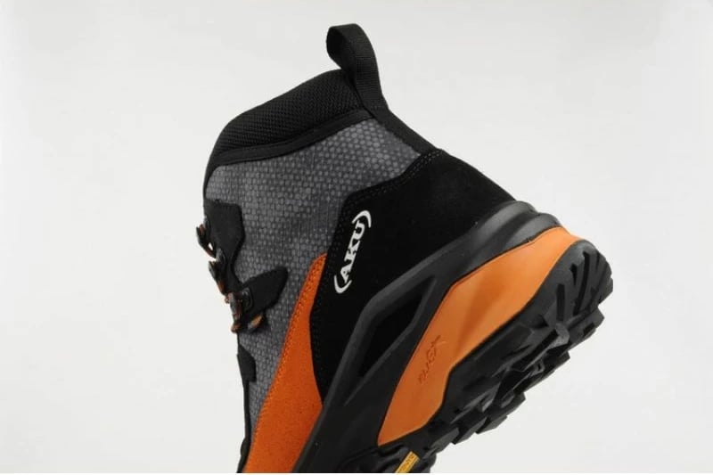 Atlete trekking për meshkuj Aku, të zeza-portokalli