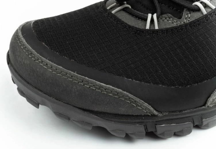 Atlete trekking për meshkuj Aku, të zeza