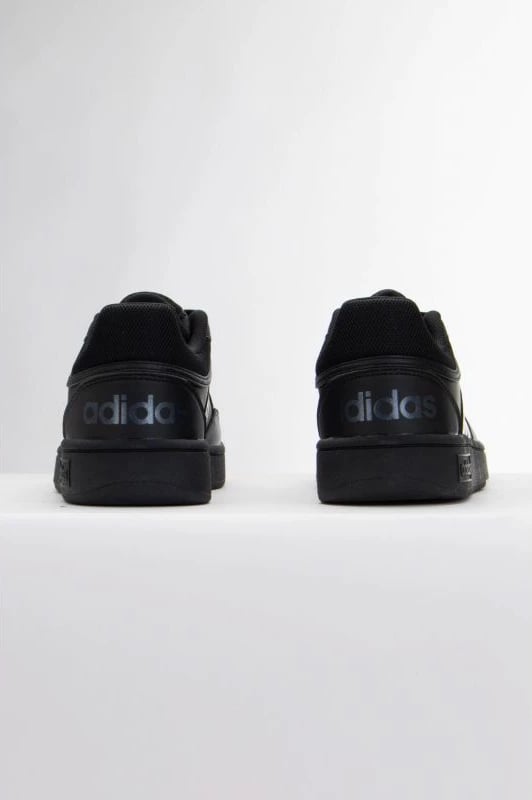 Atlete për femra adidas, të zeza