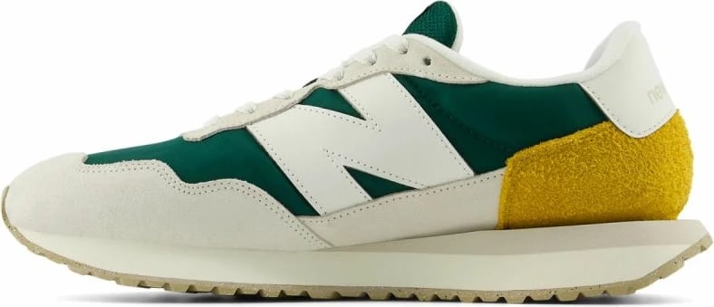 Atlete për meshkuj New Balance, të bardha, të gjelbra, të verdha