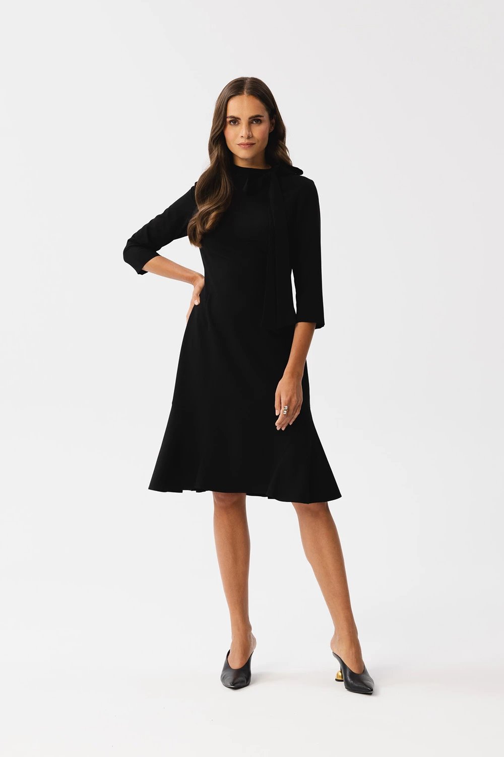 Fustan për femra Stylove 185132, i zi