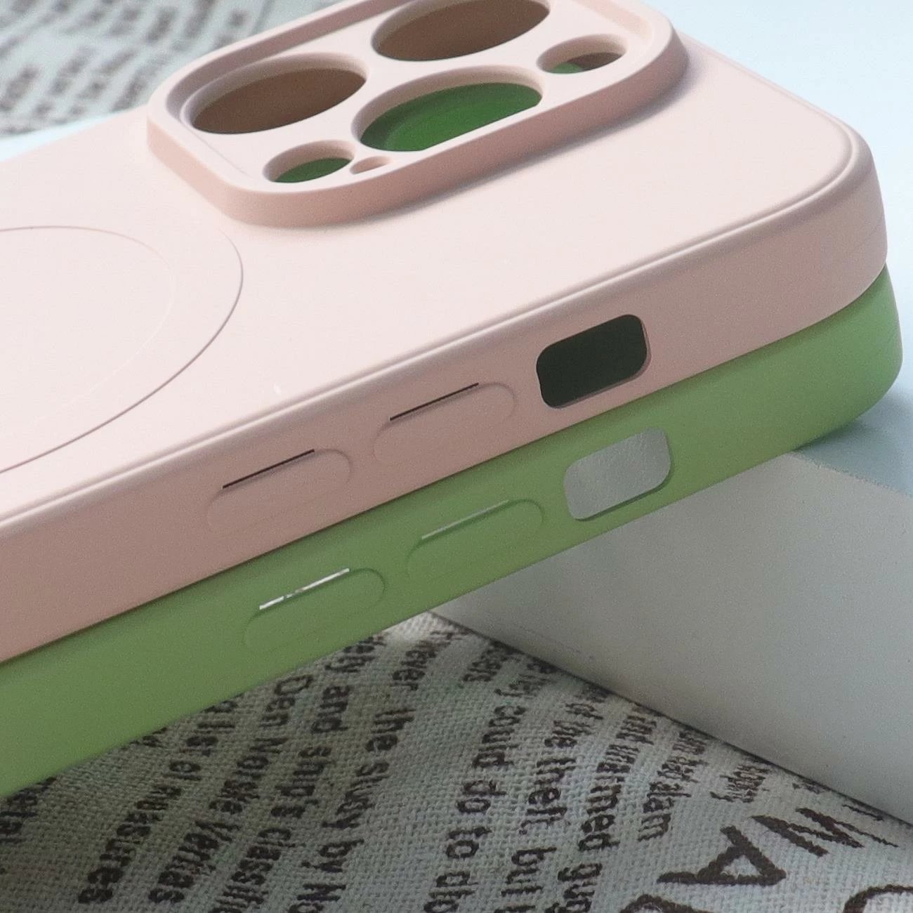 Mbështjellës silikoni Hurtel për iPhone 15, MagSafe, Rozë
