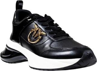 Atlete femra Pinko, të zeza