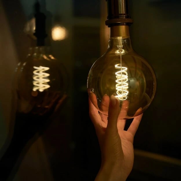 Llambë smart Shelly Vintage G125, Wi-Fi, LED, E27, ngjyrë kafe e lehtë
