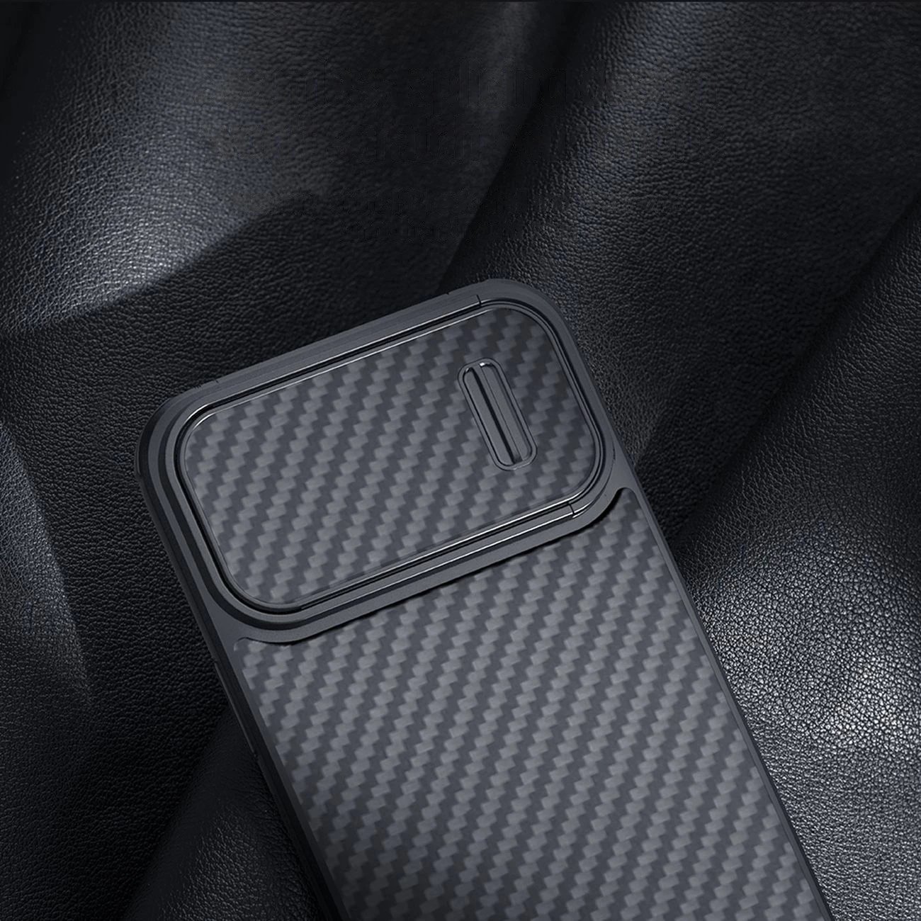 Mbështjellës Nillkin Synthetic Fiber S Case për iPhone 14, me kapak kamere, i zi