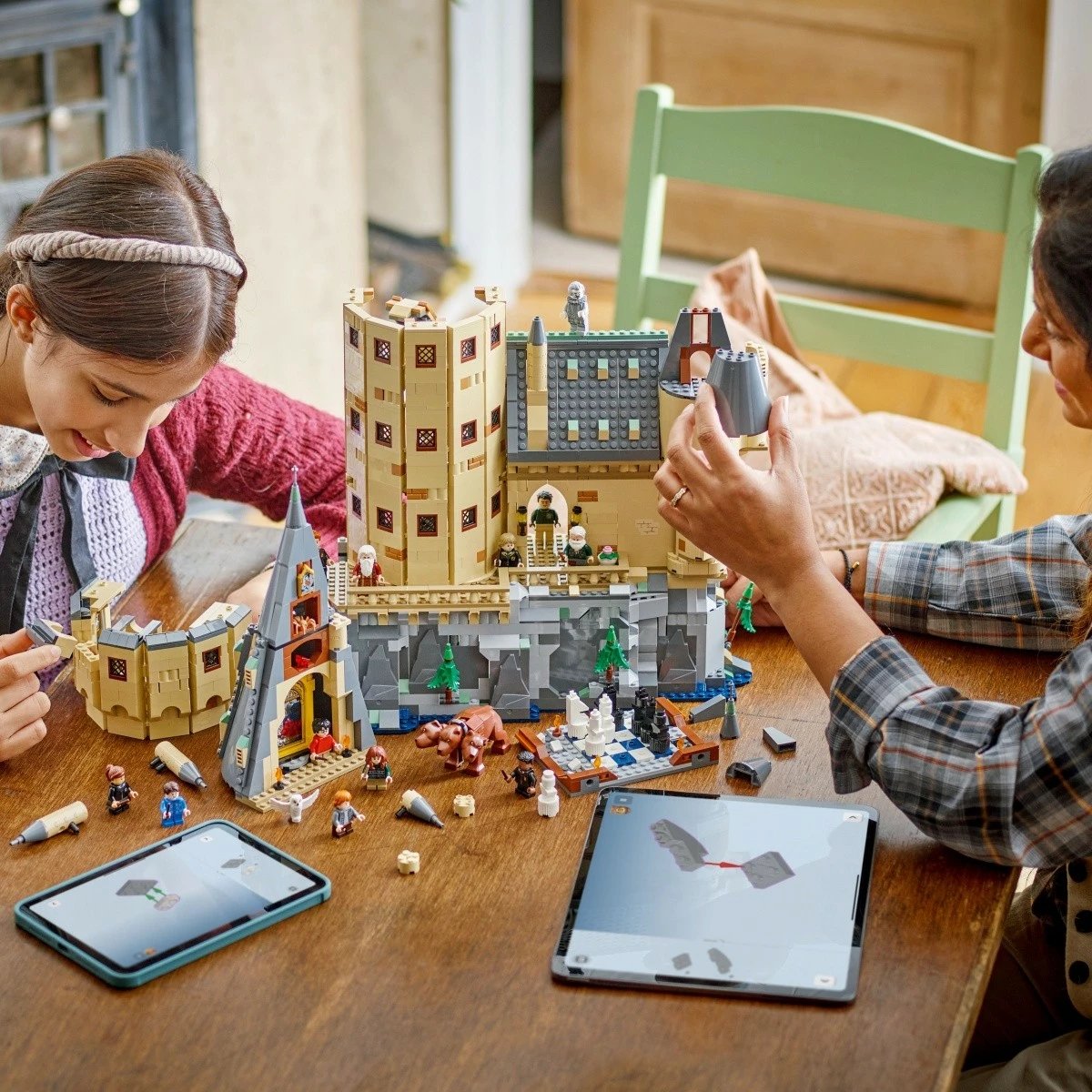 Set LEGO Harry Potter Hogwarts Castle Main Tower 76454, 2135 pjesë, ekstra i madh