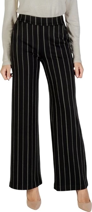 Pantallona Ichi femra të zeza