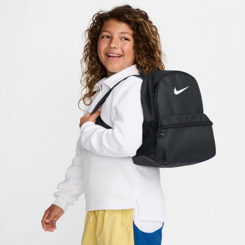 Çantë shpine mini Nike, e zezë