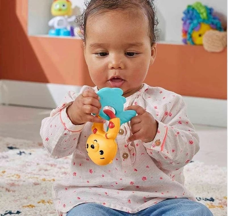 Lodër dhëmbëzimi Fisher Price Rattle Chew Toy Happy Otter, Blu, Kuqe, Verdhe