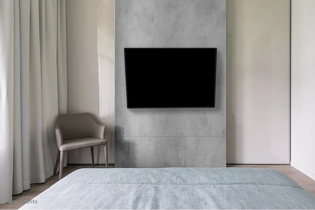 Mbajtës muri për TV Neomounts WL40-550BL16, full motion, 40-65 inç, VESA 600x400, e zezë