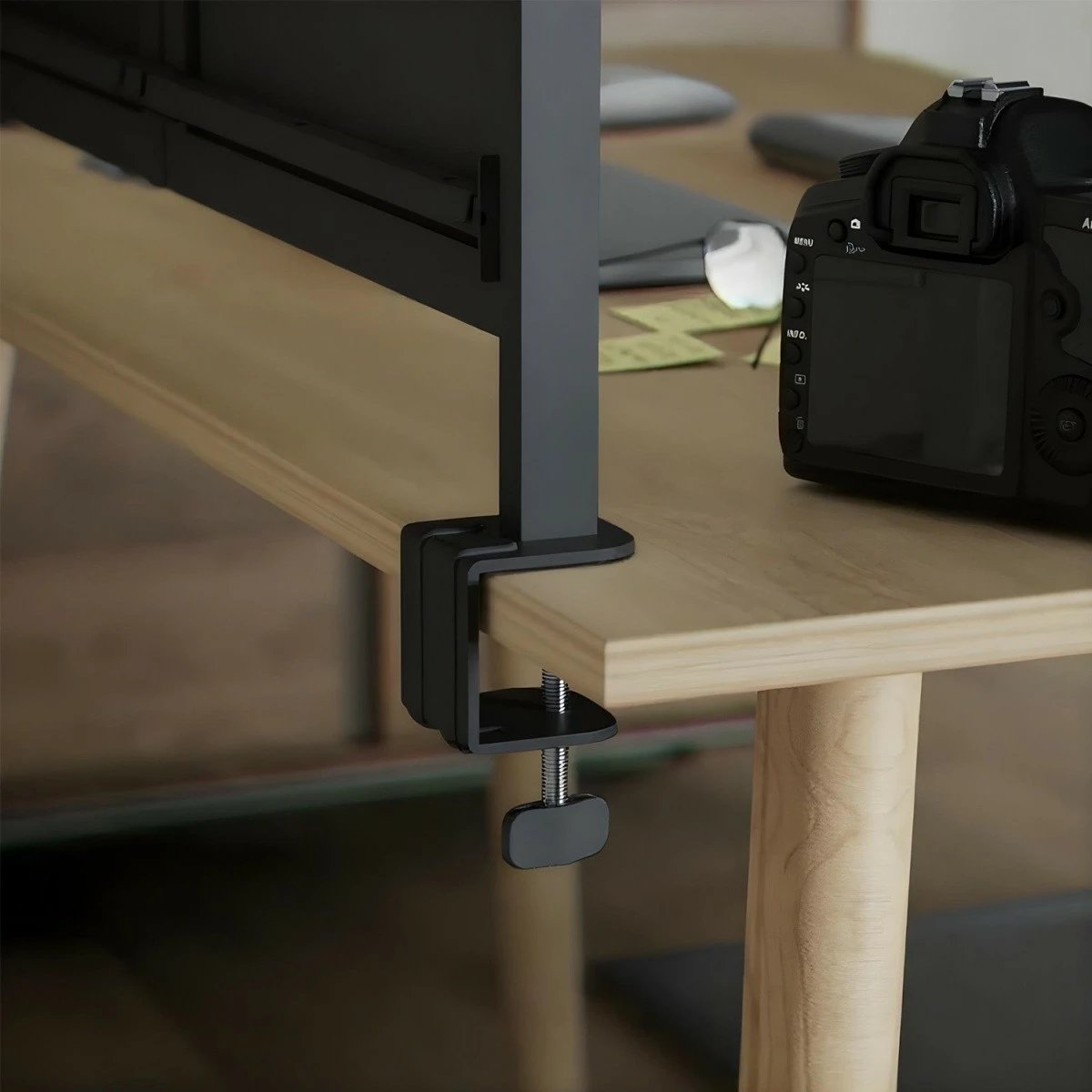 Ndarës tavoline Ergo Office ER-301B me aksesorë, i zi