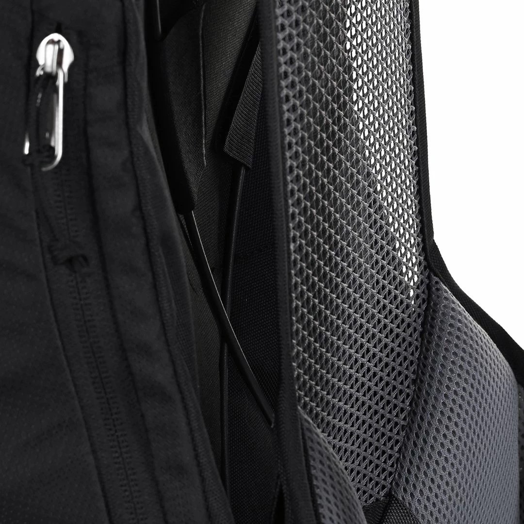 Çantë shpine Deuter AC Lite 16 për hiking, E zezë Çantë shpine Deuter AC Lite 16 për hiking, E zezë