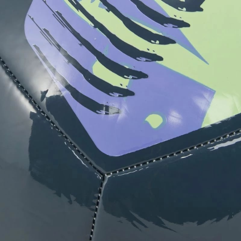 Top futbolli Puma, vjollcë