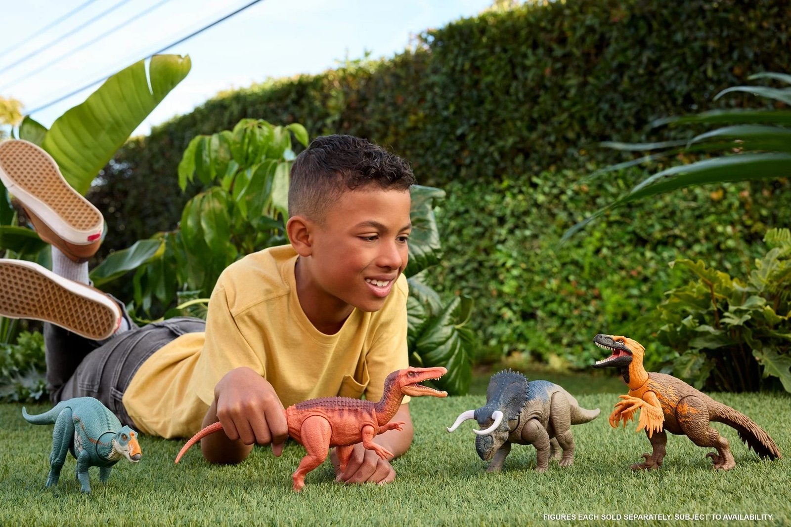 Lodër dinosauri MATTEL Jurassic World Rebirth Wild Roar Nasutoceratops, shumëngjyrëshe