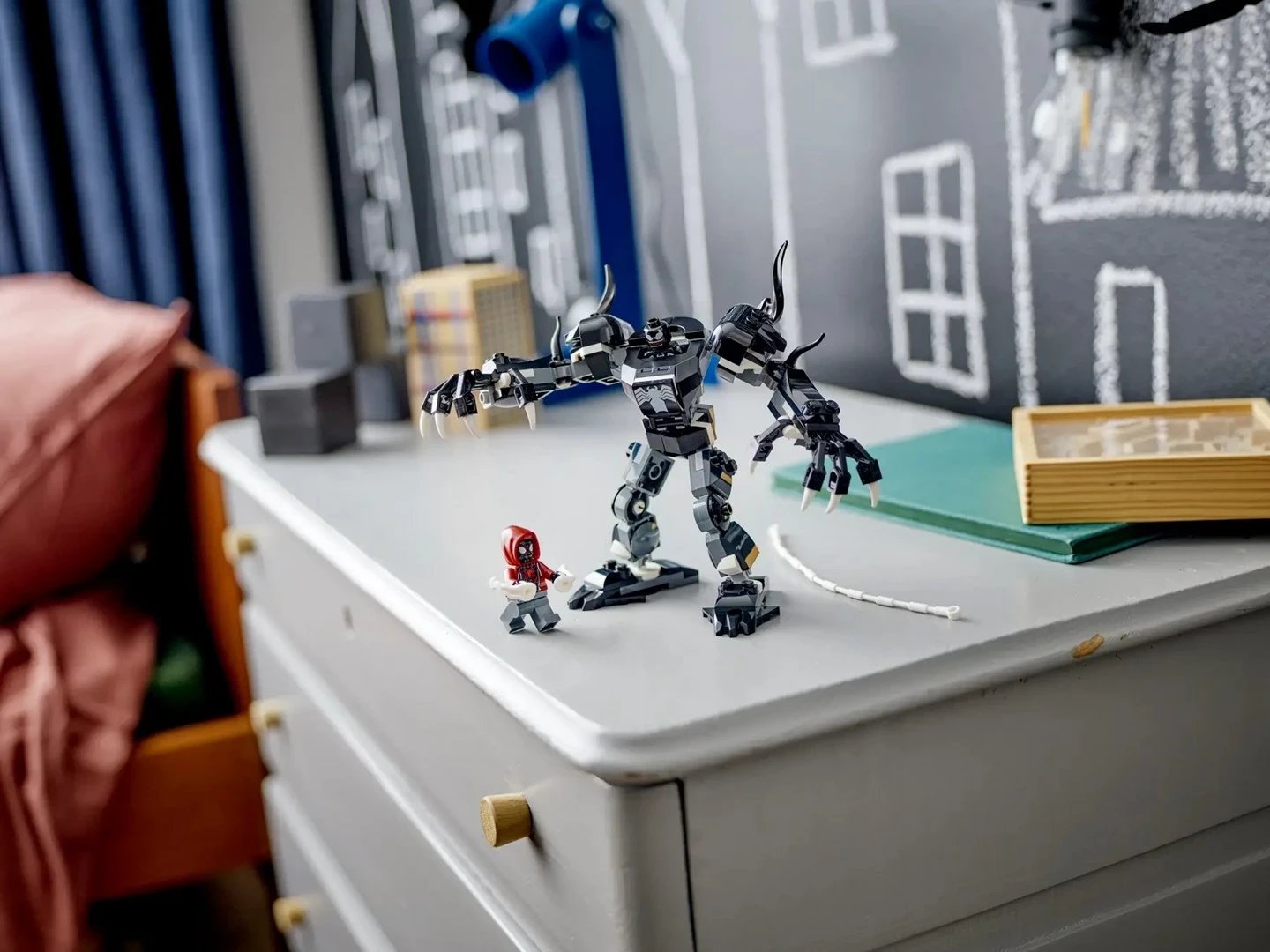 Set Lego Marvel 76276 Venom Mech Armor vs Miles Morales