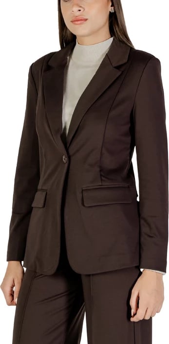 jakne femra Ichi, kafe