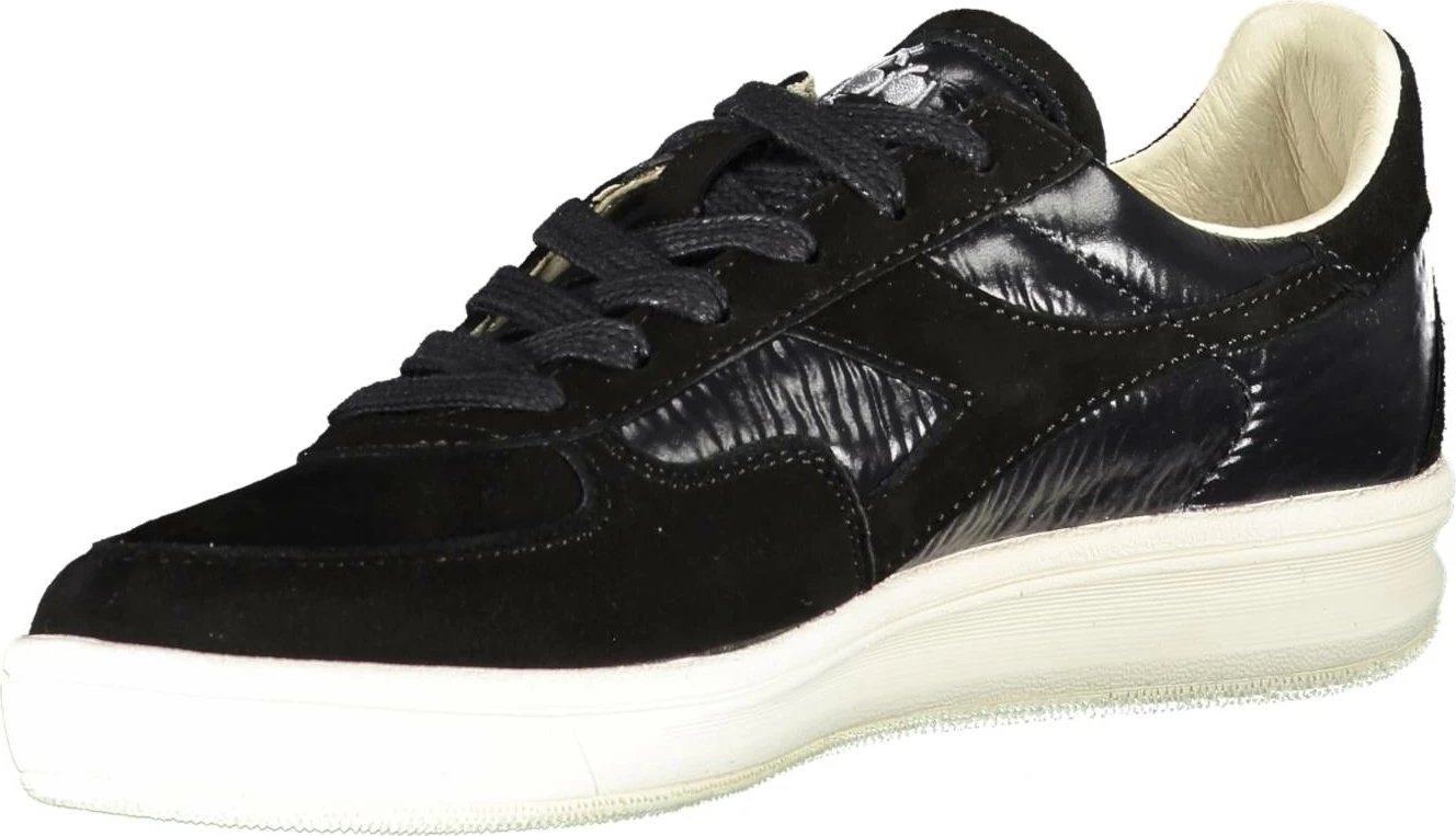 Atlete DIADORA për femra, të zeza