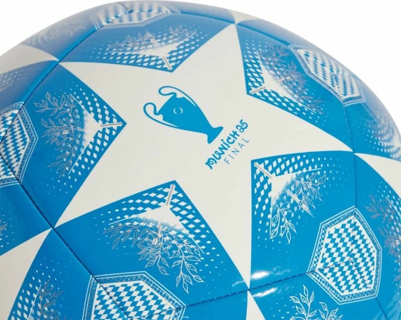 Top futbolli adidas, i bardhë dhe blu