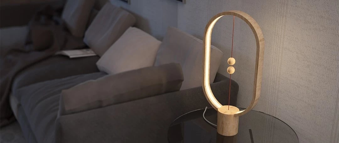 Llambë leximi Allocacoc Heng Balance Ellipse, USB, 2700 K, prej druri Llambë leximi Allocacoc Heng Balance Ellipse, USB, 2700 K, prej druri