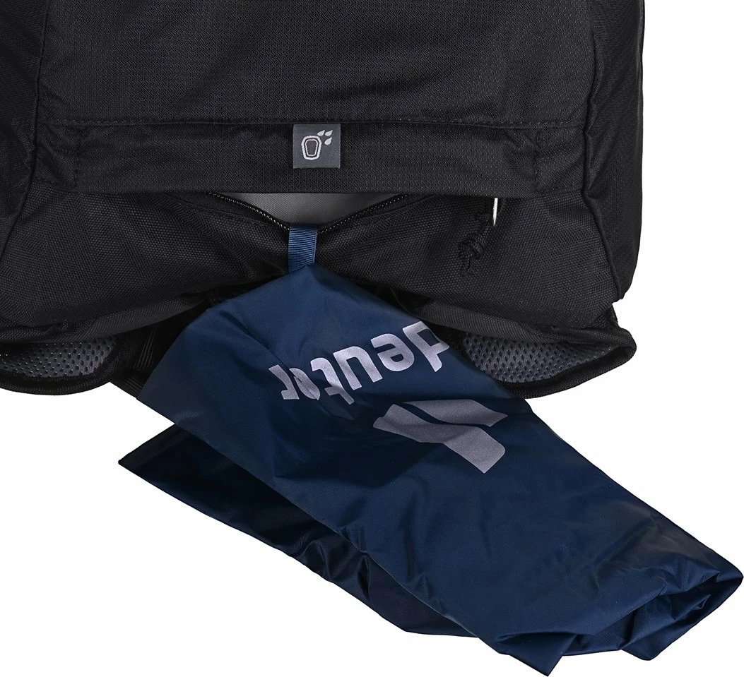 Çantë shpine Deuter AC Lite 16 për hiking, E zezë Çantë shpine Deuter AC Lite 16 për hiking, E zezë