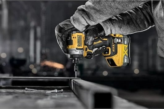 Makinë goditëse DeWALT DCF860NT-XJ, pa kabllo, 18V, Brushless, e verdhë Makinë goditëse DeWALT DCF860NT-XJ, pa kabllo, 18V, Brushless, e verdhë