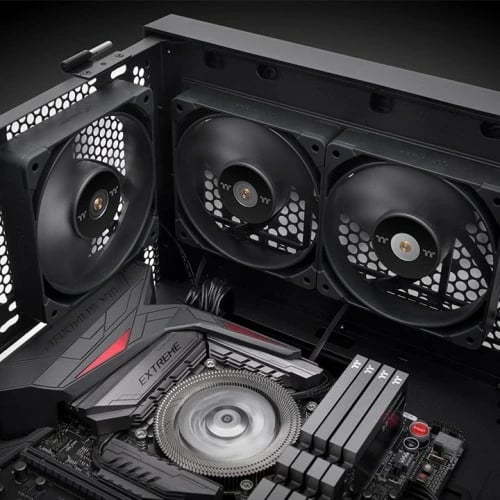 Ventilator Thermaltake TOUGHFAN 14, 14 cm, 500-2000 RPM, i zi