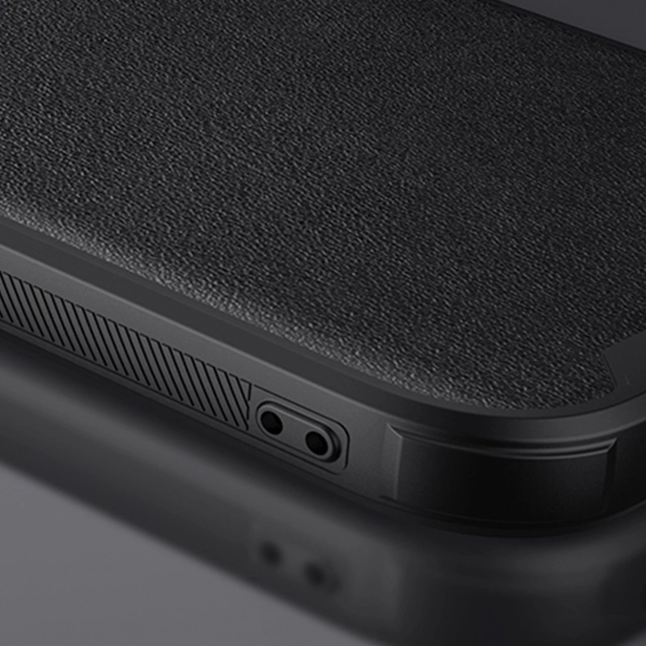 Mbështjellës Nillkin CamShield Leather S për iPhone 14 Plus, me kapak kamere, e zezë