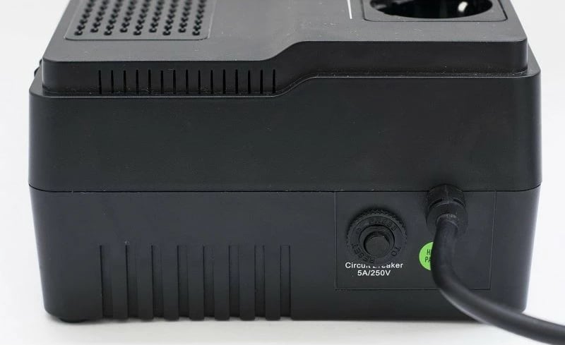 UPS APC BV800I-GR, Line-Interactive, 0.8 kVA, 450 W