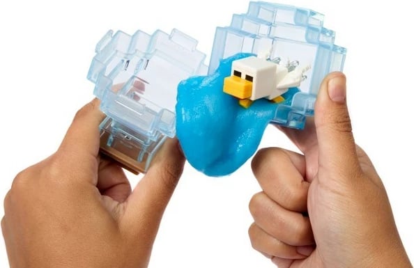 Figurë aksioni Minecraft Mattel Swift Chicken, me enë miksture dhe efekt Color Reveal