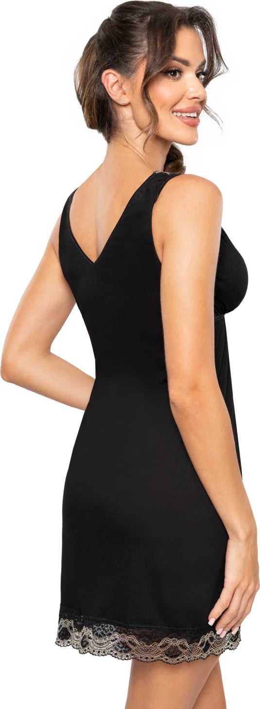 Maicë nate Donna 206601, e zezë