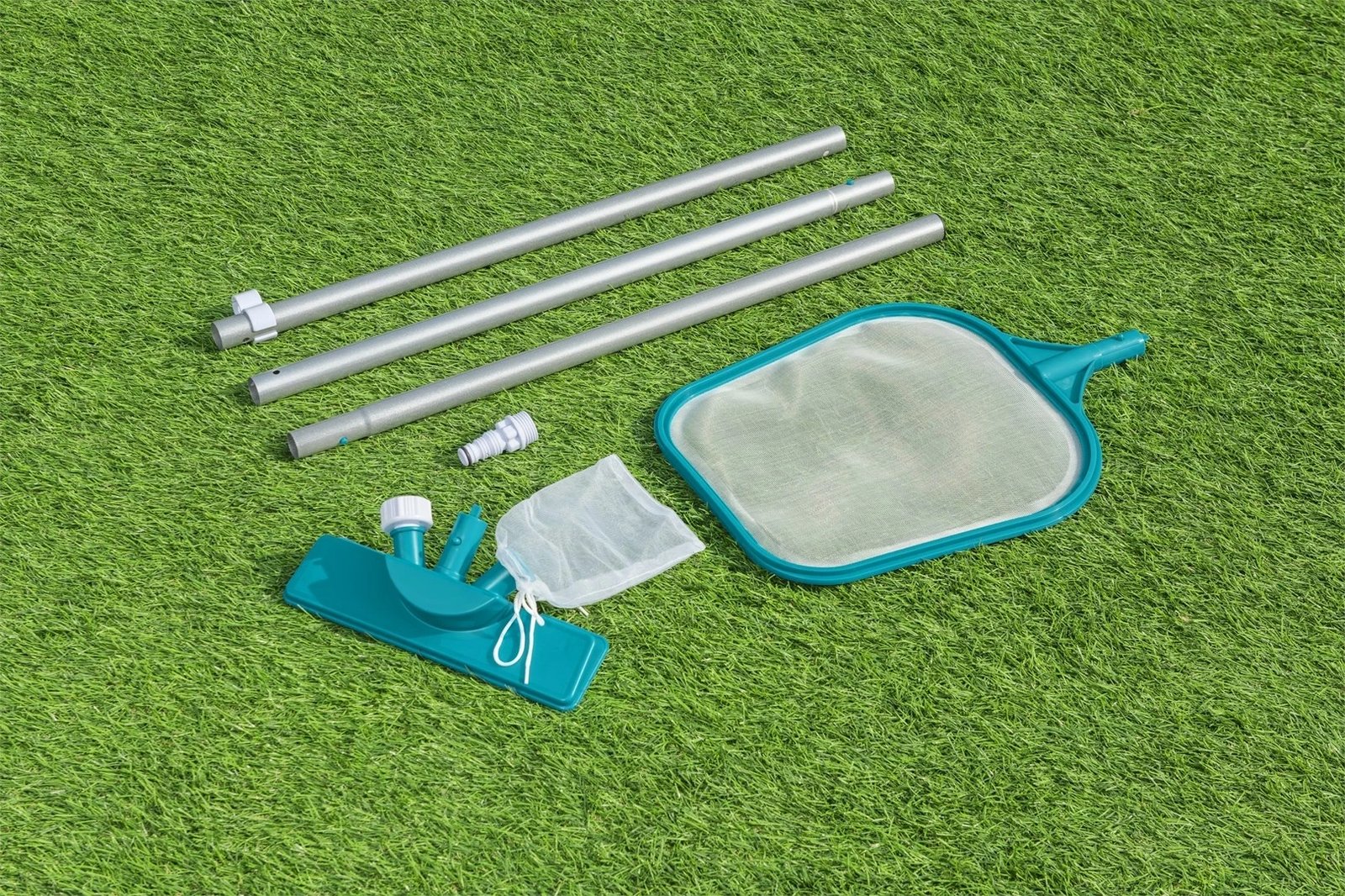 Set mirëmbajtje pishine Bestway AquaClear me fshesë vakumi dhe rrjetë, kaltër