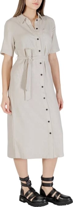 Fustan Only femra, beige